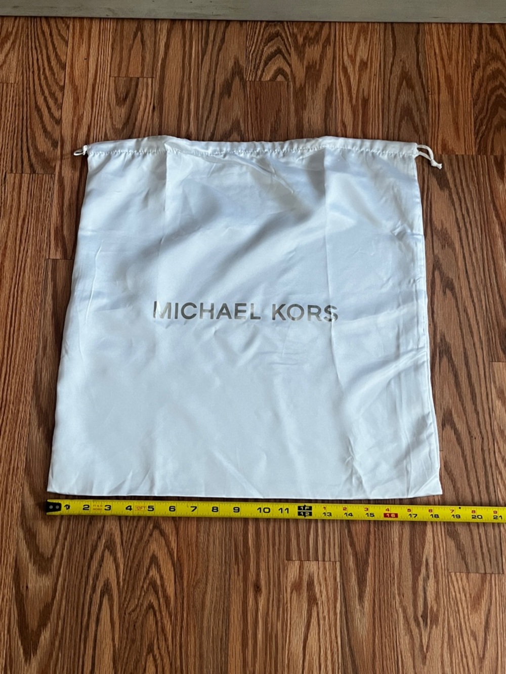 Michael Kors White and Silver Logo Dust Bag - Picture 3 of 5